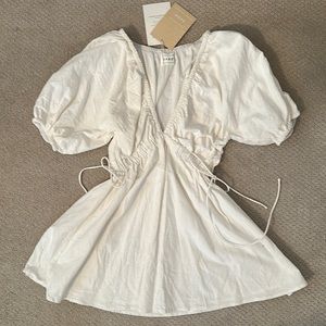 Beautiful summer 100% cotton dress! New with tags never been worn!